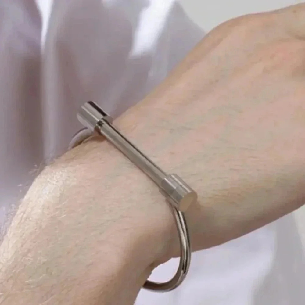 👗Bundle 5/$25👗 Silver stainless steel bar bangle bracelet - Picture 5 of 5